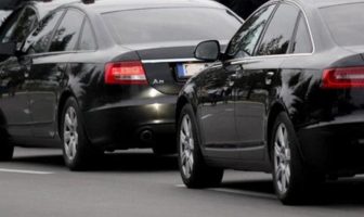 Dok čekamo federalnu vlast vozni park je spreman: stiglo prvih 12 službenih vozila vrijednih skoro 750 hiljada KM Dok čekamo federalnu vlast vozni park je spreman: stiglo prvih 12 službenih vozila vrijednih skoro 750 hiljada KM