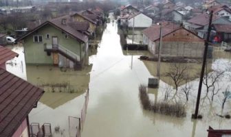 Administracija jede novac od vodnih naknada koje plaćaju građani Administracija jede novac od vodnih naknada koje plaćaju građani