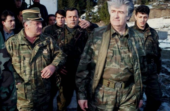 Politički i medijski centri u RS-u skreću pažnju sa suštine presude Karadžiću