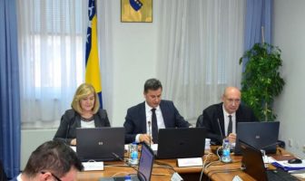 Vlada FBiH traži smanjenje naknada za usluge notara i advokata Vlada FBiH traži smanjenje naknada za usluge notara i advokata