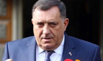 Dodik prijeti da će RS ići svojim putem Dodik prijeti da će RS ići svojim putem