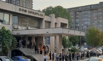 Zdravstvo za privilegirane (1): O našem trošku, sistematske preglede obavljaju u luksuznim privatnim klinikama Zdravstvo za privilegirane (1): O našem trošku, sistematske preglede obavljaju u luksuznim privatnim klinikama