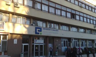 Ogorčeni studenti EFSA za Megafon (1): Profesor Jahić godinama nad nama hrani svoj ego Ogorčeni studenti EFSA za Megafon (1): Profesor Jahić godinama nad nama hrani svoj ego