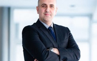 Nedžad Alić, generalni direktor SwissBiH: Mladi iz BiH i dijaspora su ključni za prosperitet društva Nedžad Alić, generalni direktor SwissBiH: Mladi iz BiH i dijaspora su ključni za prosperitet društva