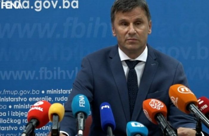 Novalić potvrdio: Potpisan ugovor o 500.000 doza kineske vakcine