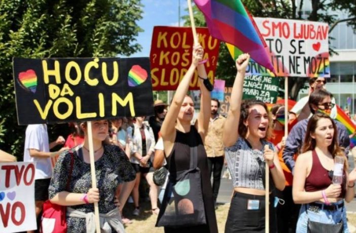 Treća Povorka ponosa u Sarajevu: „Ovdje smo da zaustavimo okove koji se zovu nasilje i stigmatizacija“