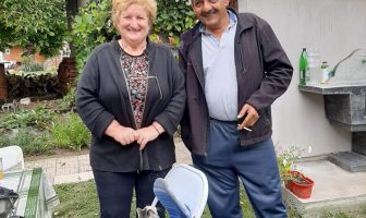Zapis iz Sižja, srpskog sela u Lukavcu: Bogdana i Vojin plakali od radosti kad su njihovom sinu prvi put u posjetu došli školski drugovi Zapis iz Sižja, srpskog sela u Lukavcu: Bogdana i Vojin plakali od radosti kad su njihovom sinu prvi put u posjetu došli školski drugovi