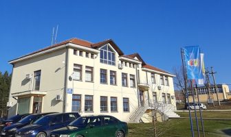 Osmaci i Kalesija, općine u dva bh. entiteta, hoće samo novi asfalt za zajedničku cestu