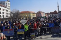 Sa protestnog skupa podrške Ukrajini održanog u Tuzli: „Danas niko nema pravo da šuti“
