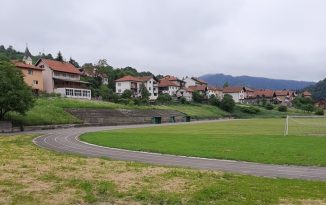 Atletska staza na stadionu Konjuh spojila i sprijateljila djecu Kladnja i Šekovića