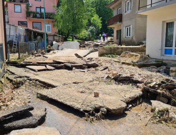Halilagić i Vujović posjetili poplavljeno područje u Teočaku: Obećana finansijska pomoć